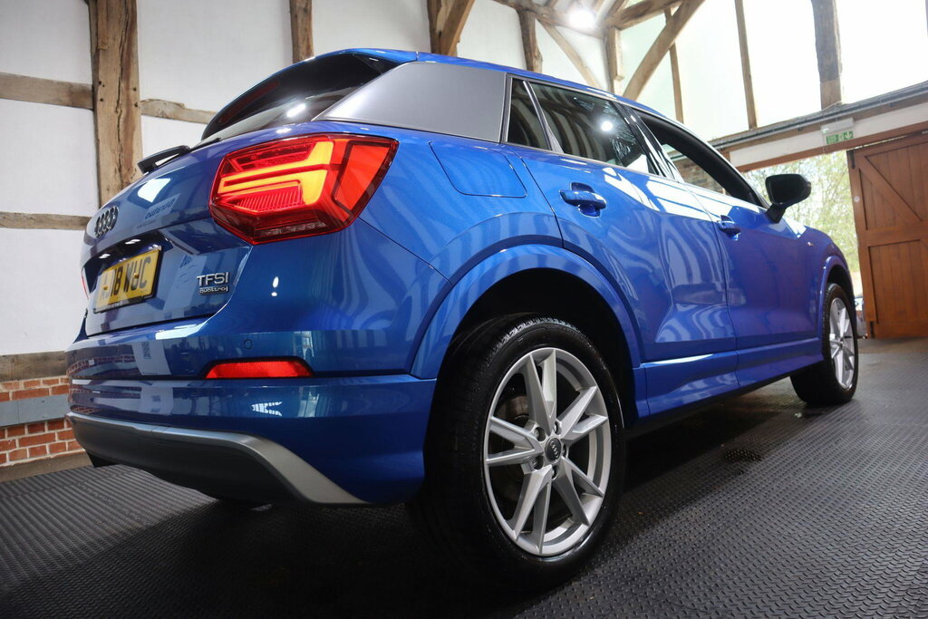 Audi Q2 1.6 Tdi Sport S Tronic Black #61