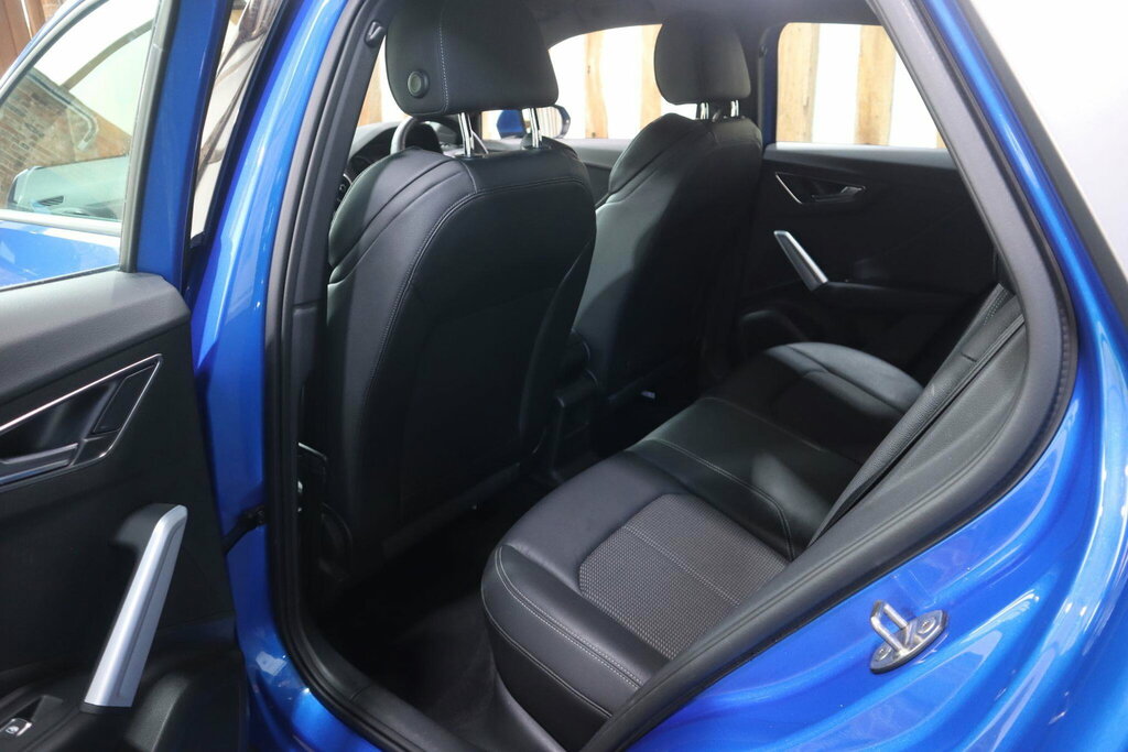 Audi Q2 1.6 Tdi Sport S Tronic Black #41