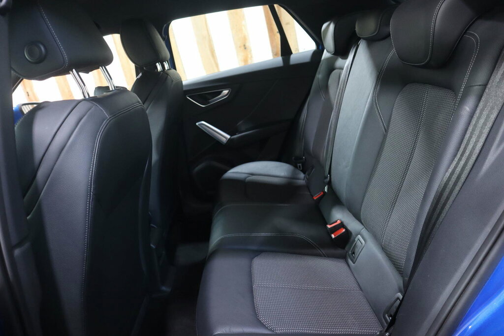 Audi Q2 1.6 Tdi Sport S Tronic Black #44
