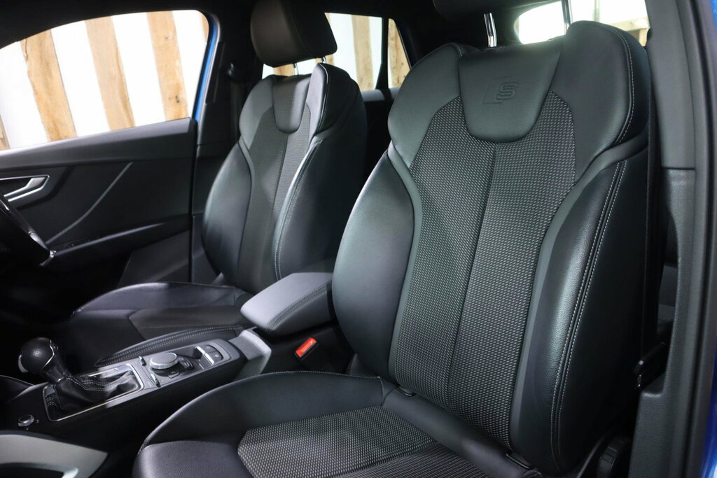 Audi Q2 1.6 Tdi Sport S Tronic Black #38