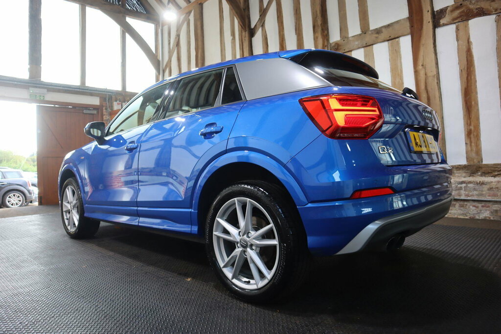 Audi Q2 1.6 Tdi Sport S Tronic Black #65