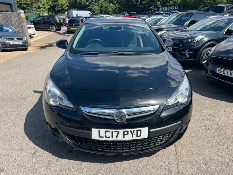 Vauxhall Astra GTC 1.4I Turbo Sri Black #2