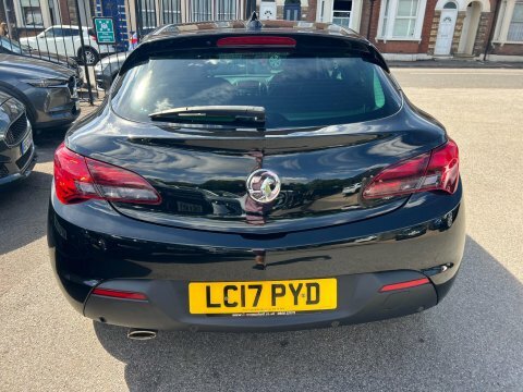 Vauxhall Astra GTC 1.4I Turbo Sri Black #4