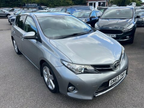 Toyota Auris 1.6 V-matic Excel Grey