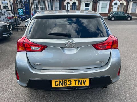 Toyota Auris 1.6 V-matic Excel Grey #4
