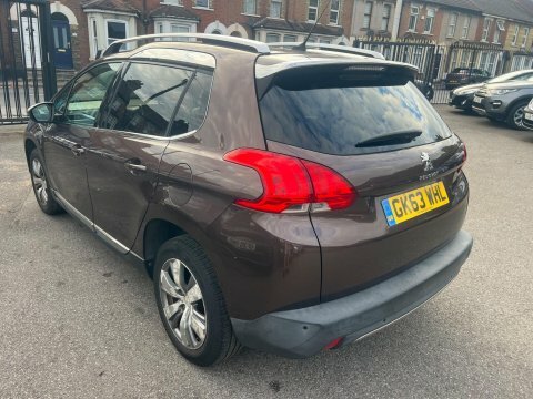 Peugeot 2008 1.2 Vti Allure Brown #3