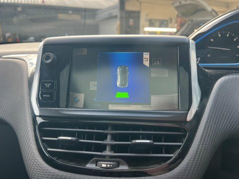 Peugeot 2008 1.2 Puretech Allure #26