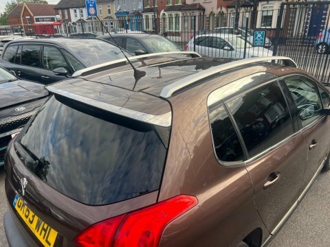 Peugeot 2008 1.2 Puretech Allure #11
