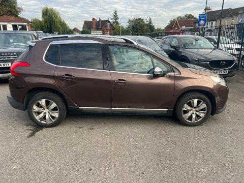 Peugeot 2008 1.2 Vti Allure Brown #6