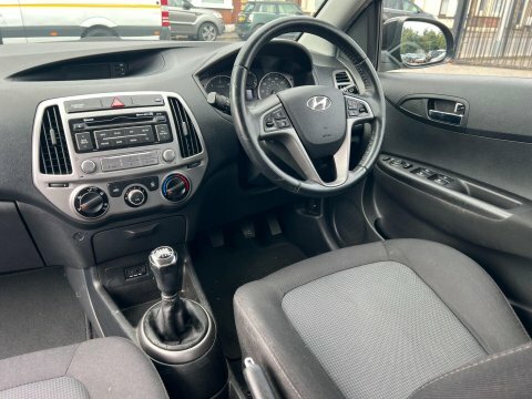 Hyundai I20 1.2 Classic 84 Bhp Silver #22