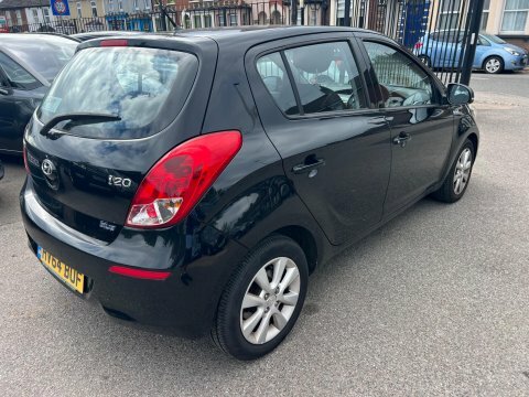 Hyundai I20 1.4 Crdi Blue Black #5