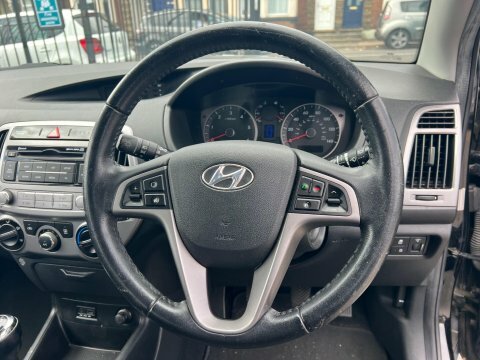 Hyundai I20 1.2 Classic 84 Bhp Silver #19