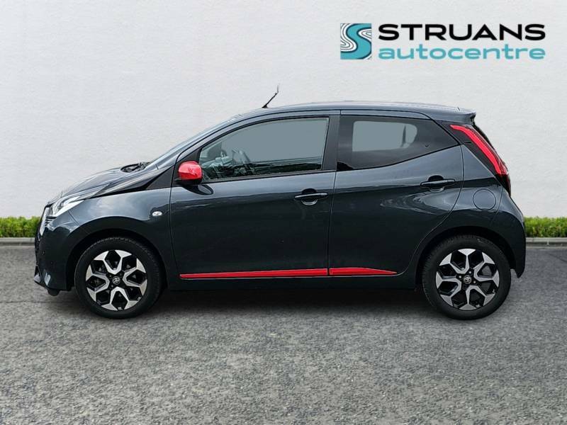 Toyota Aygo X X-trend 1.0 Vvt-i X-shift Safety Sense Grey #6