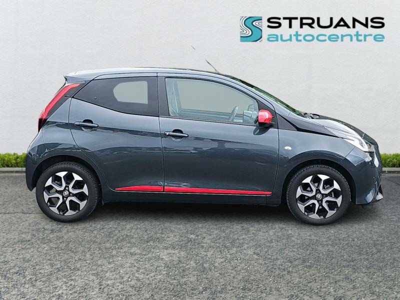 Toyota Aygo X X-trend 1.0 Vvt-i X-shift Safety Sense Grey #5