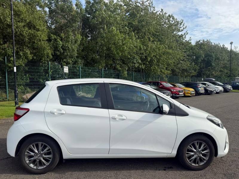 Toyota Yaris Icon 1.0 Vvt-i White #5