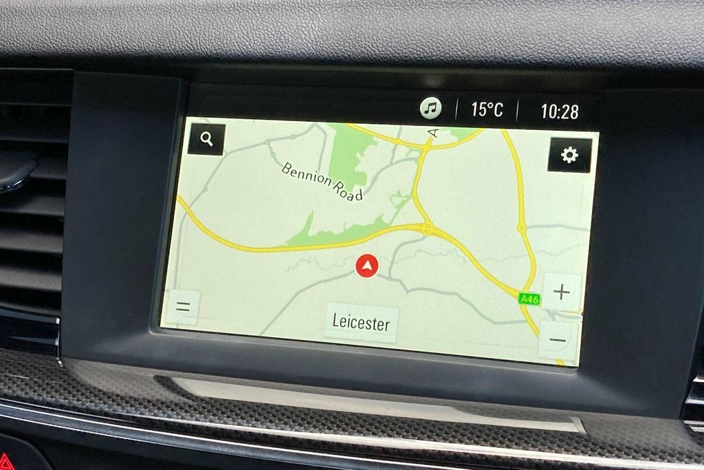Vauxhall Insignia Hatchback Red #19