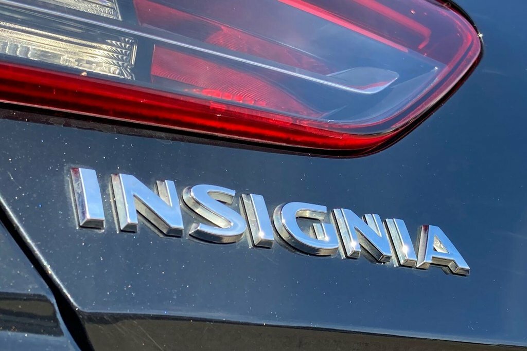 Vauxhall Insignia Hatchback Red #33