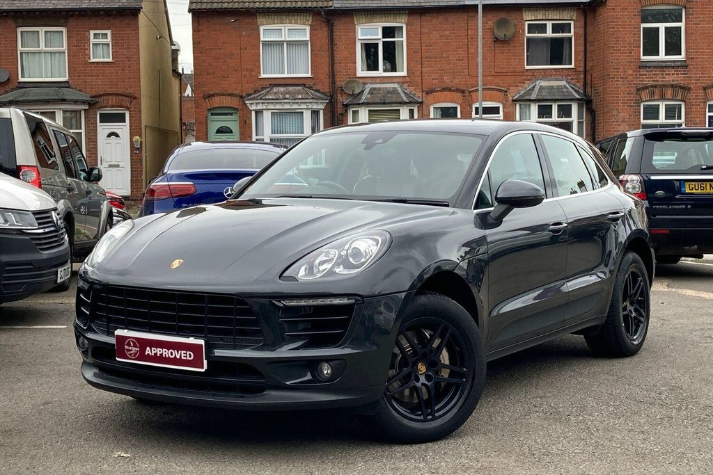 Porsche Macan V6 Gts Suv Black #37