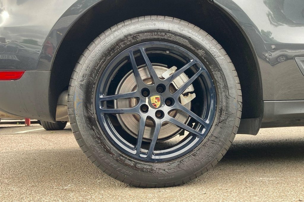 Porsche Macan V6 Gts Suv Black #26