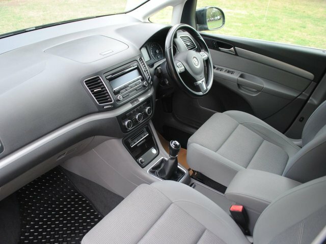 Volkswagen Sharan 2L S Black #7