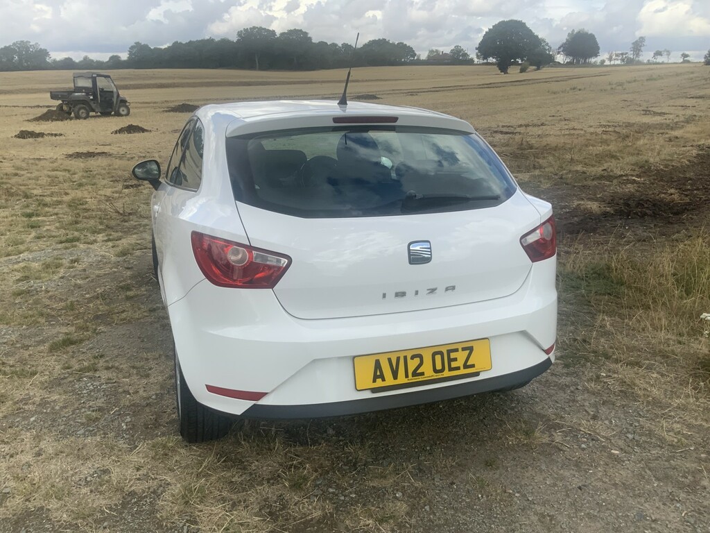 Seat Ibiza 1.4 Se 2012 AV12OEZ White #2