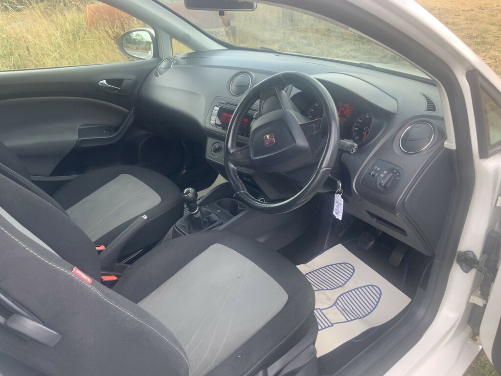 Seat Ibiza 1.4 Se 2012 AV12OEZ White #5