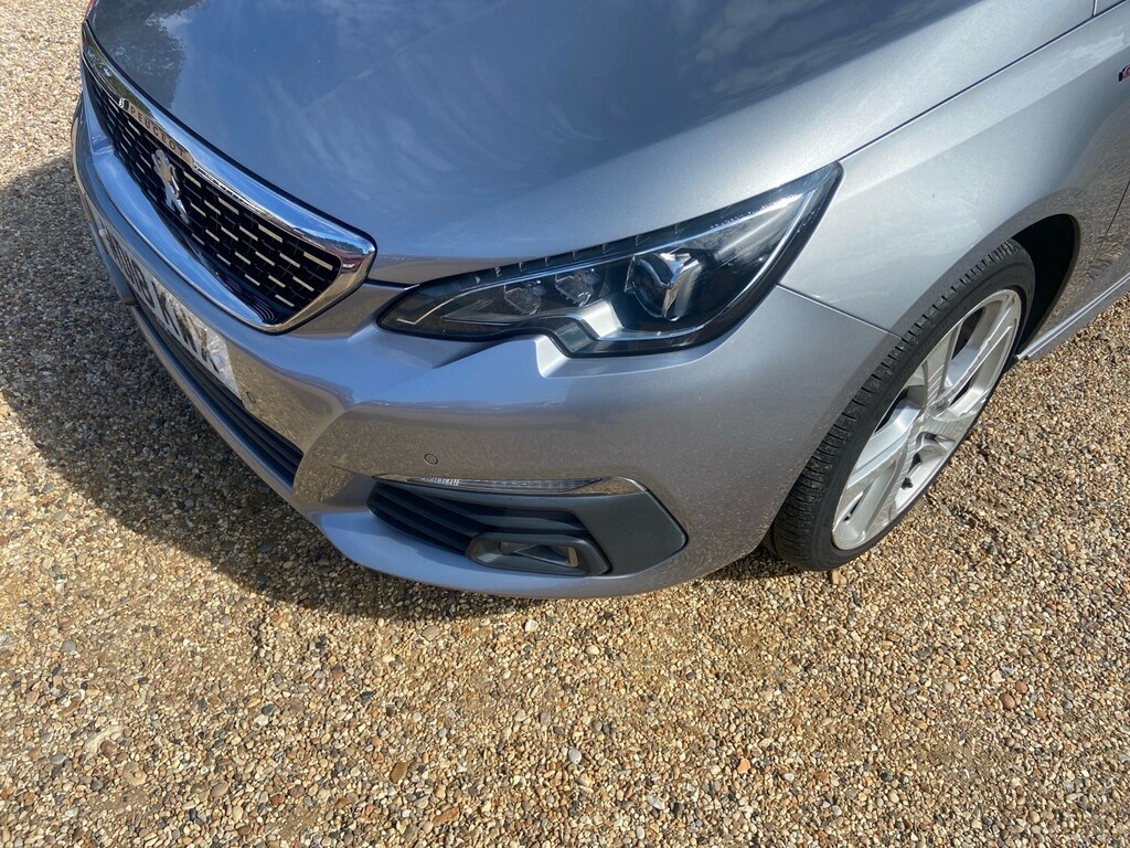 Peugeot 308 Hatchback White #36