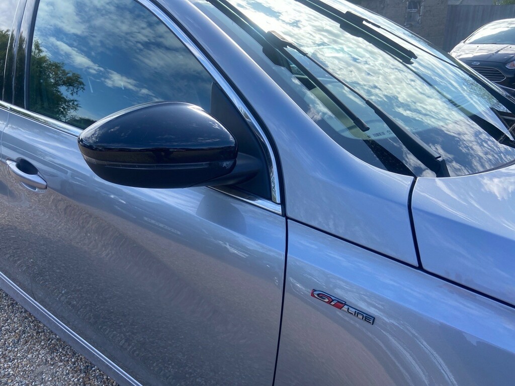 Peugeot 308 Hatchback White #46