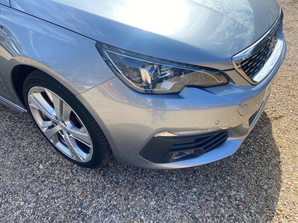 Peugeot 308 Hatchback White #33