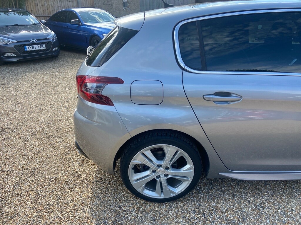Peugeot 308 Hatchback White #44
