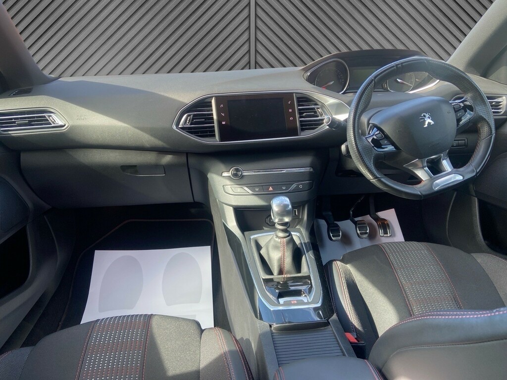 Peugeot 308 Hatchback White #16