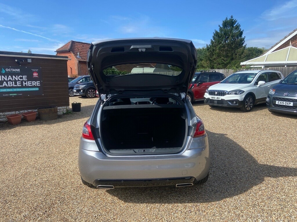 Peugeot 308 Hatchback White #32