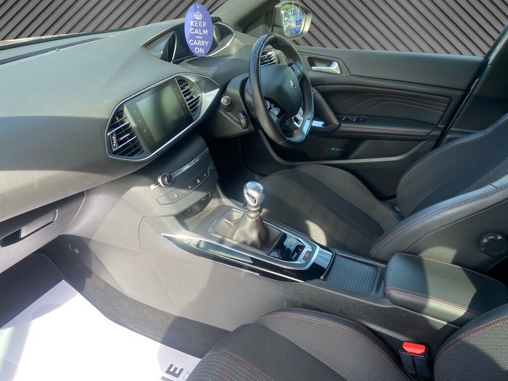 Peugeot 308 Hatchback White #13