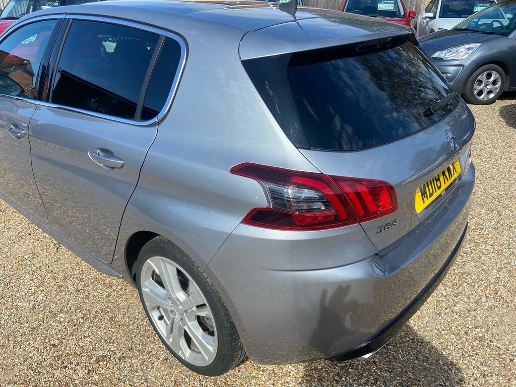 Peugeot 308 Hatchback White #41