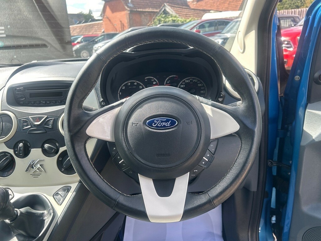 Ford KA Hatchback 1.2 Zetec 201464 Red #18