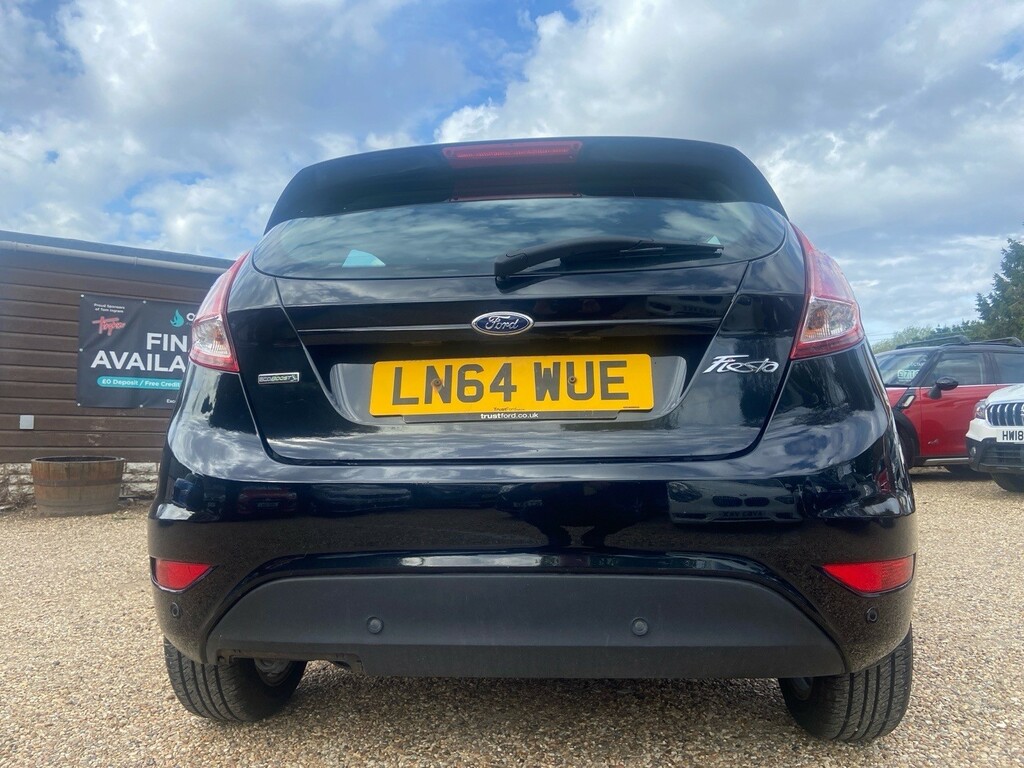 Ford Fiesta 1L Titanium White #33