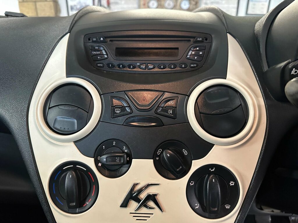 Ford KA Zetec Silver #9