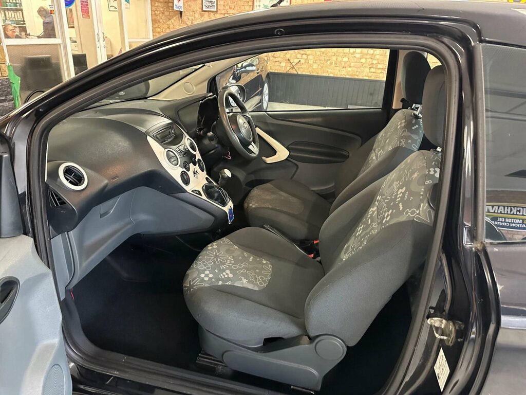 Ford KA Zetec Silver #18