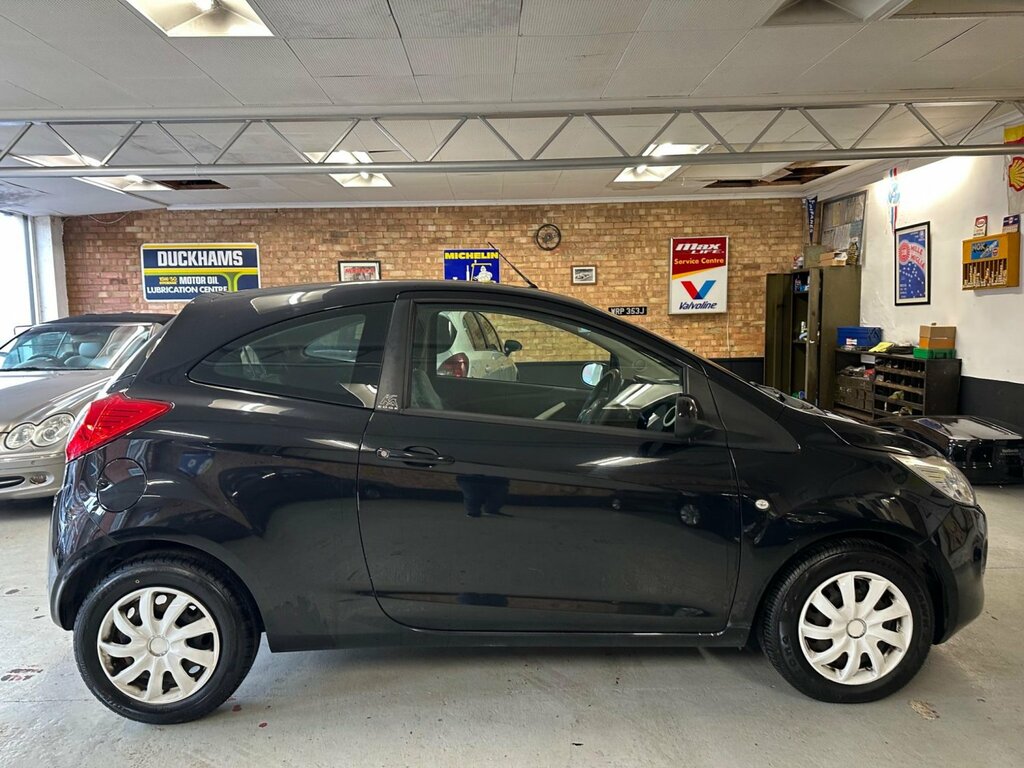 Ford KA Zetec Silver #7