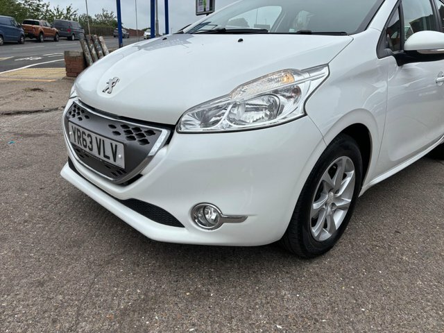 Peugeot e-208 E-hdi Active Egc Euro White #5
