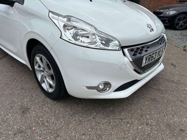 Peugeot e-208 E-hdi Active Egc Euro White #6