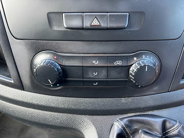 Mercedes-Benz Vito Panel Van White #19