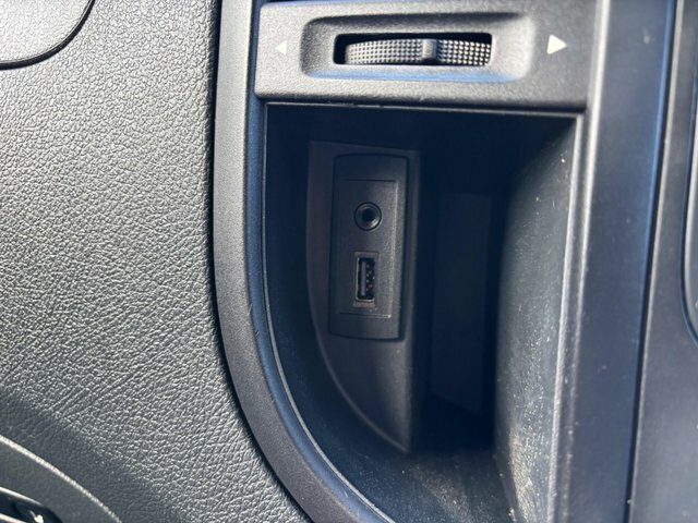 Mercedes-Benz Vito Panel Van White #25