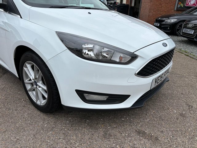 Ford Focus Tdci Zetec Euro 5 White #4