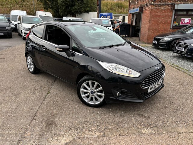Ford Fiesta Titanium Euro 6 Ss Black #5