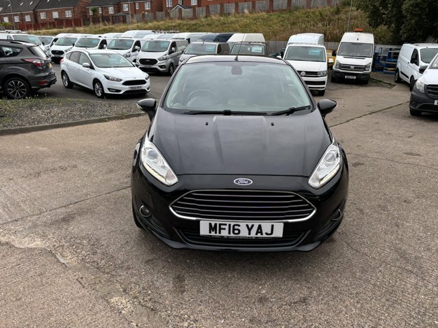 Ford Fiesta Titanium Euro 6 Ss Black #2