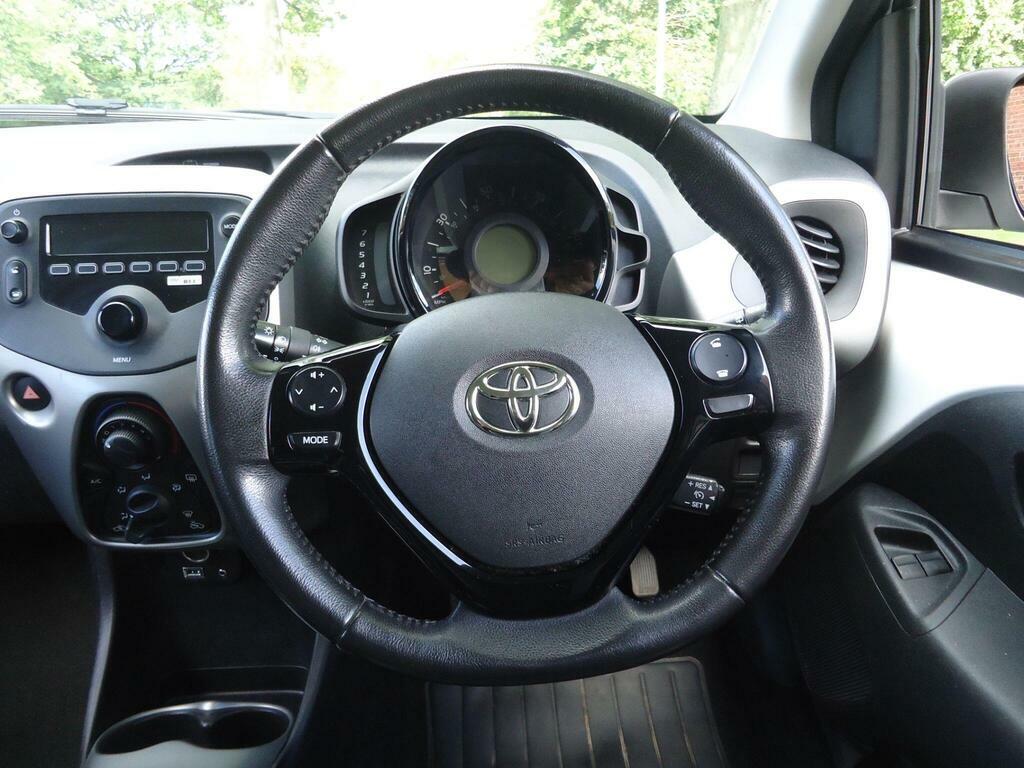 Toyota Aygo Hatchback Red #15