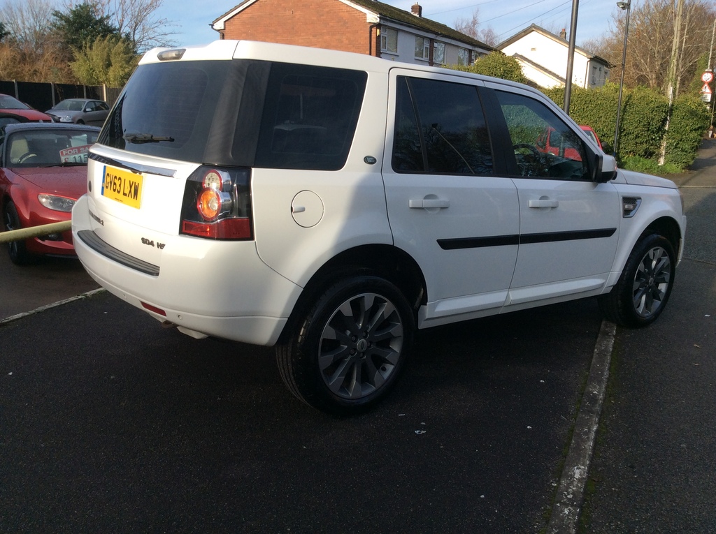 Land Rover Freelander 2 .2 Sd4 Hse Lux White #6