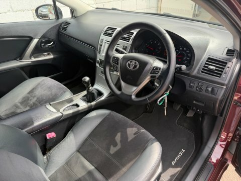 Toyota Avensis 2.0 D-4d Icon #2