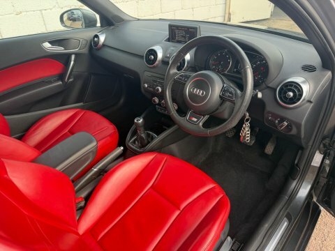 Audi A1 1.6 Tdi S Line Euro 5 Ss Red #2